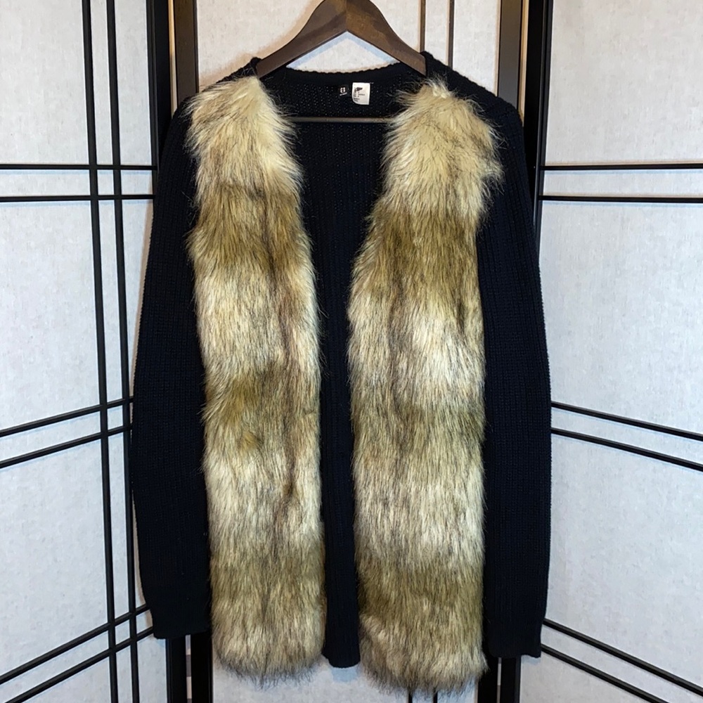 Warm Black Faux-Fur long sleeve. Size 6US